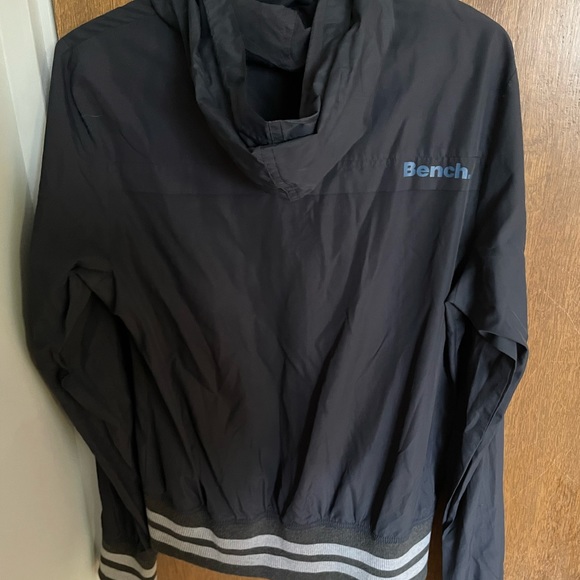 Bench jacket - Picture 2 of 3